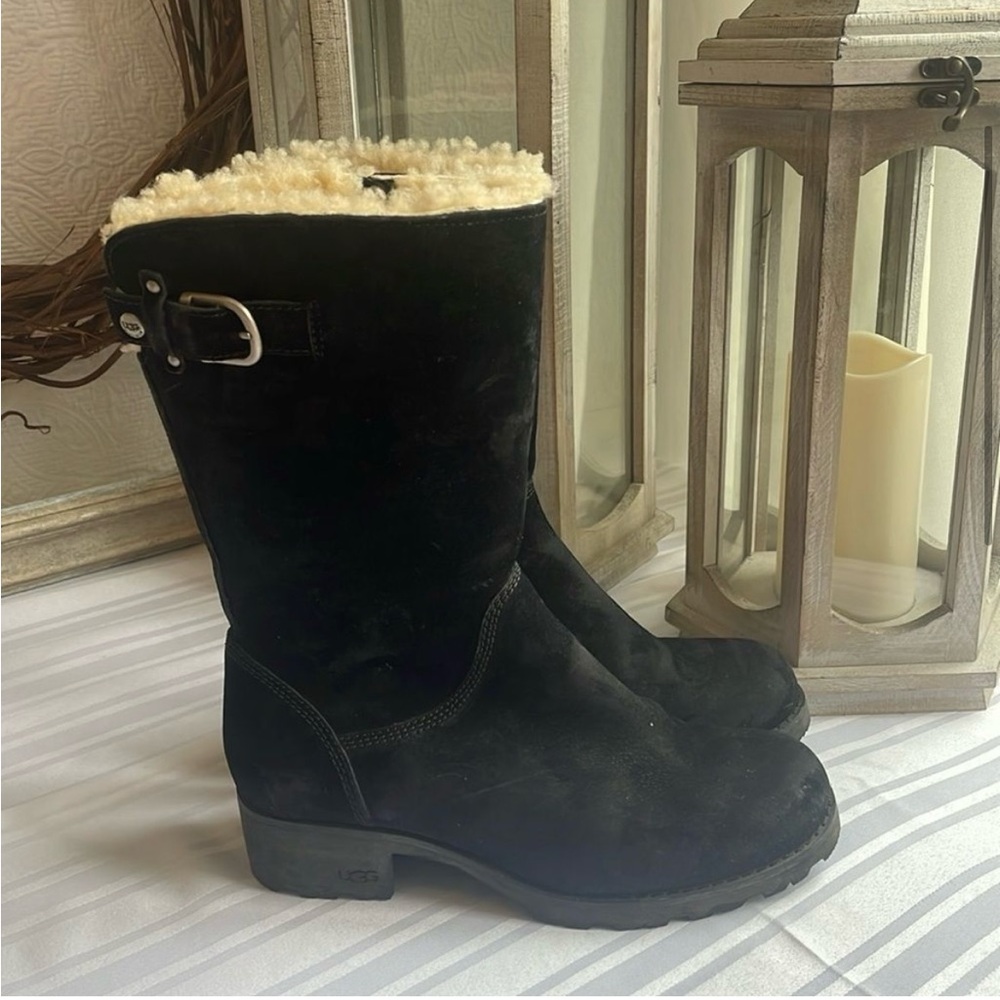 UGG Australia Suede/Sherpa Lined Boots - 8 (No size - 10” long on bottom)